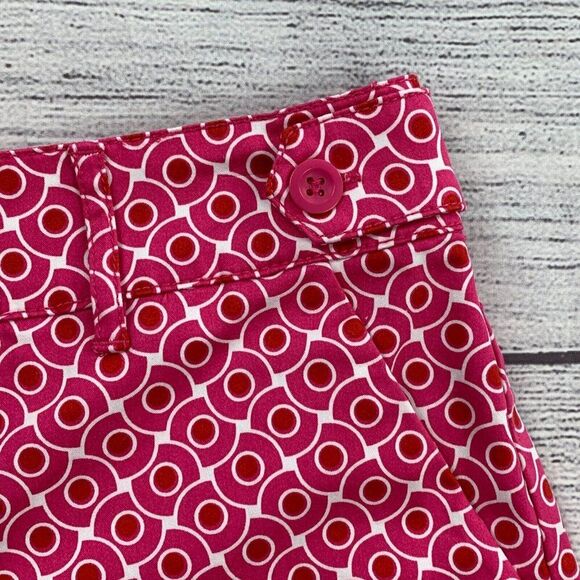 New York & Co. Shorts sz 0 Pink Circular Pattern Cuffed 4" Inseam - Picture 2 of 7
